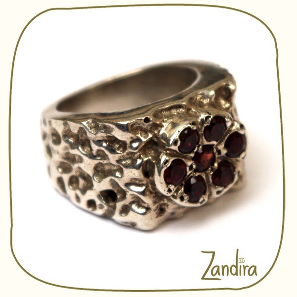 Bague "sculptée" grenat et argent