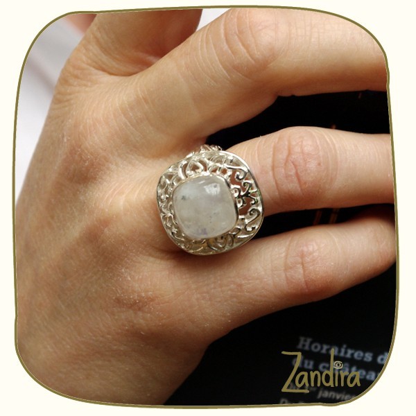 Bague pierre de lune et argent